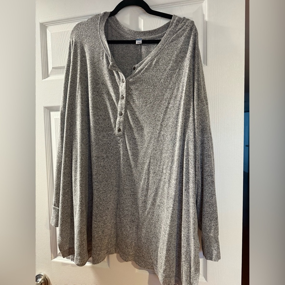 Old Navy Heather Gray Long Sleeve Top